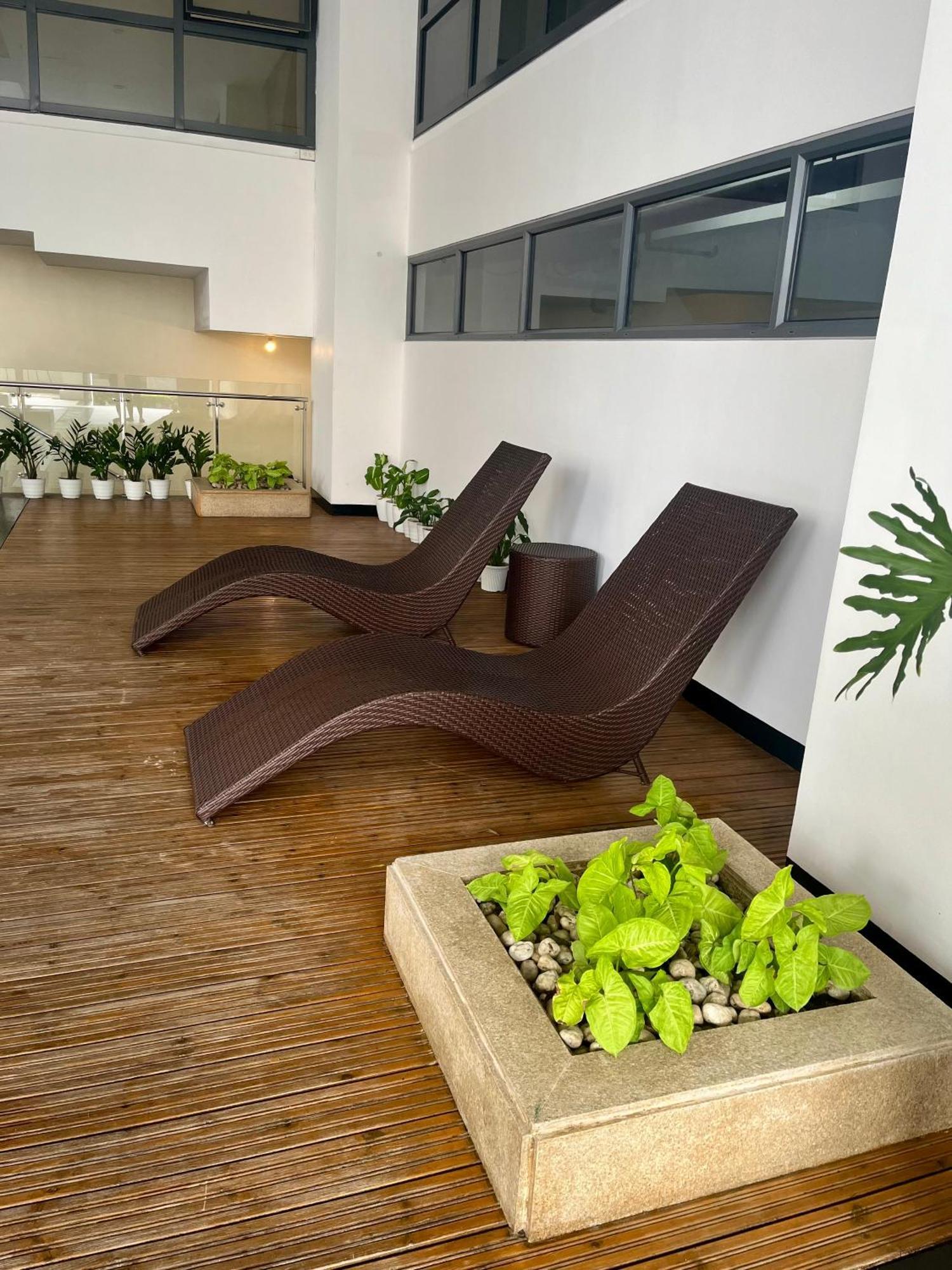 Greenbelt Hamilton Tower 1 Legazpi Makati City Екстер'єр фото